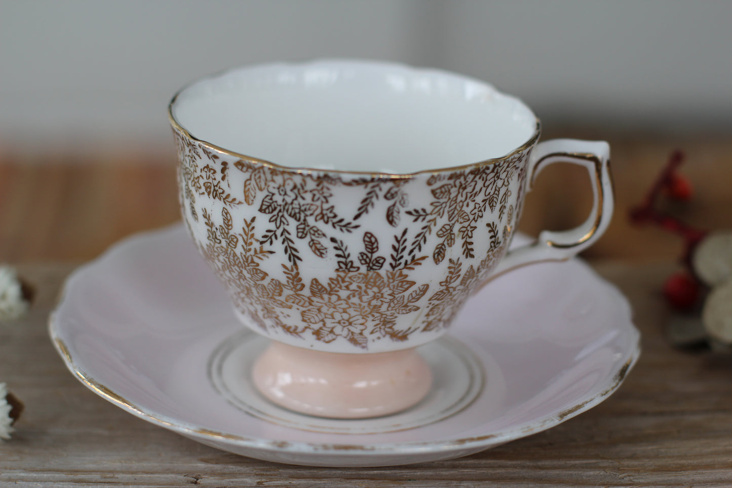 Vintage Royal Vale Pink Gold Leaves Tea Cup Set