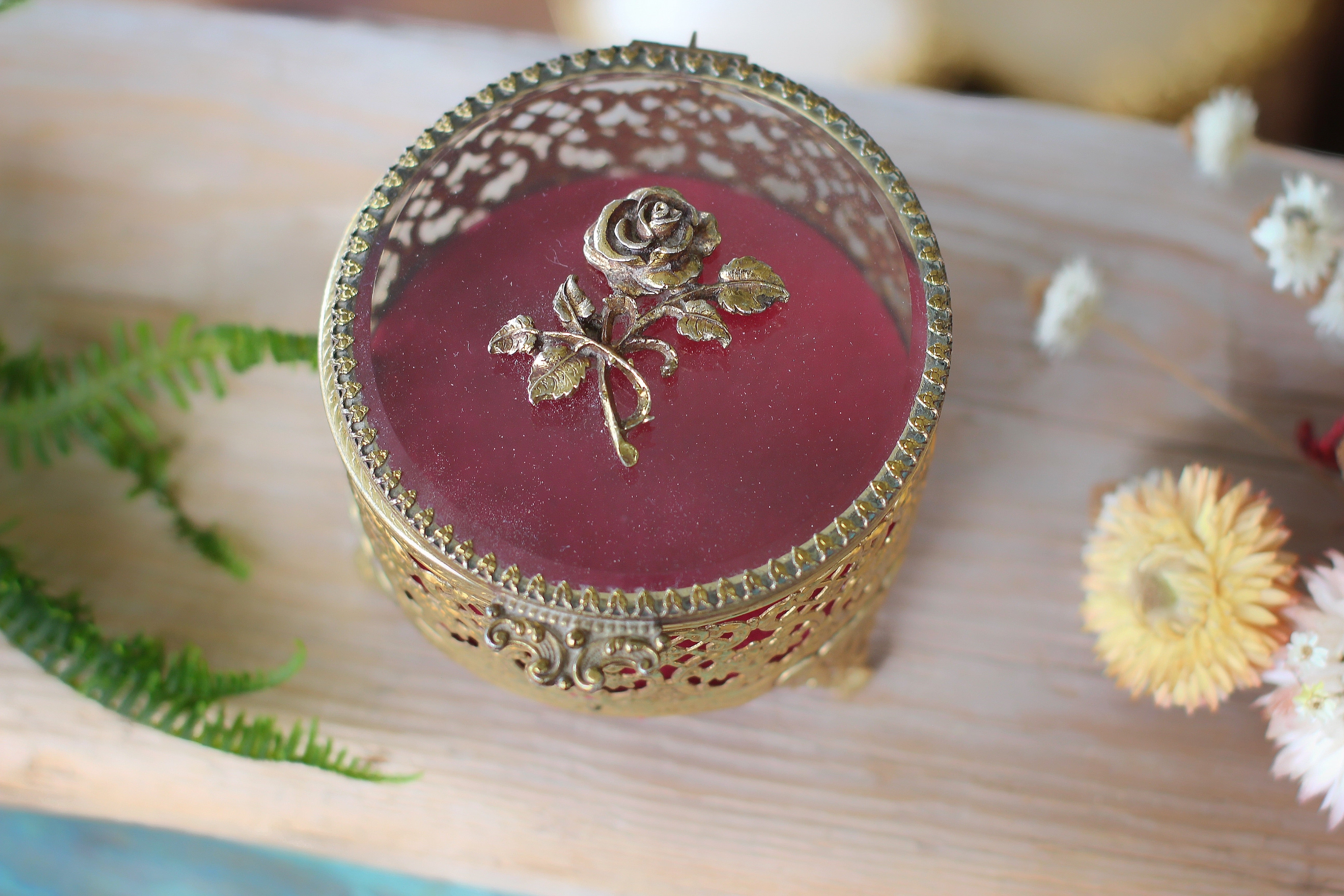Antique Rose Rounded Jewelry Box