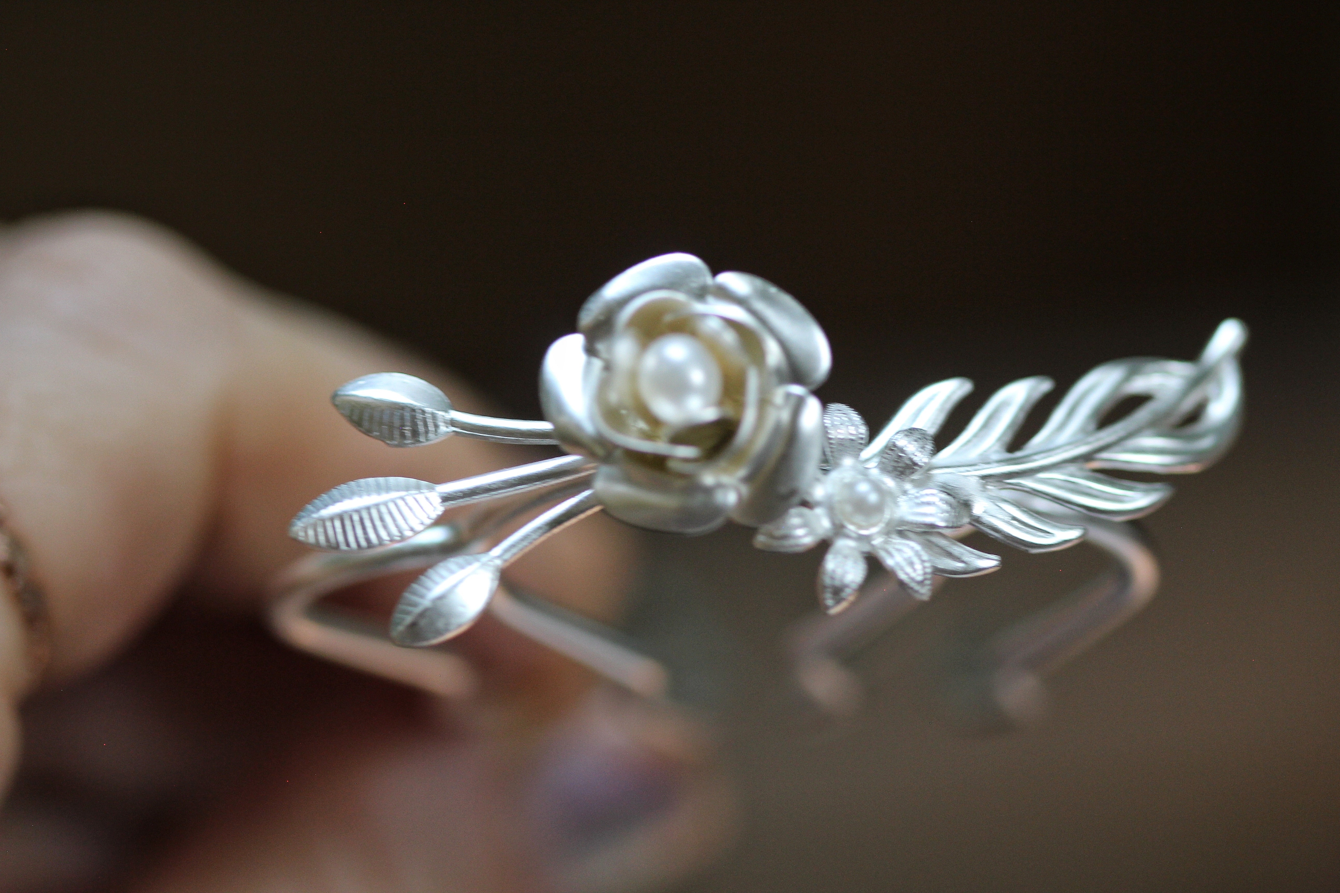 Preorder * Mini Blooming Flower Bun Prong