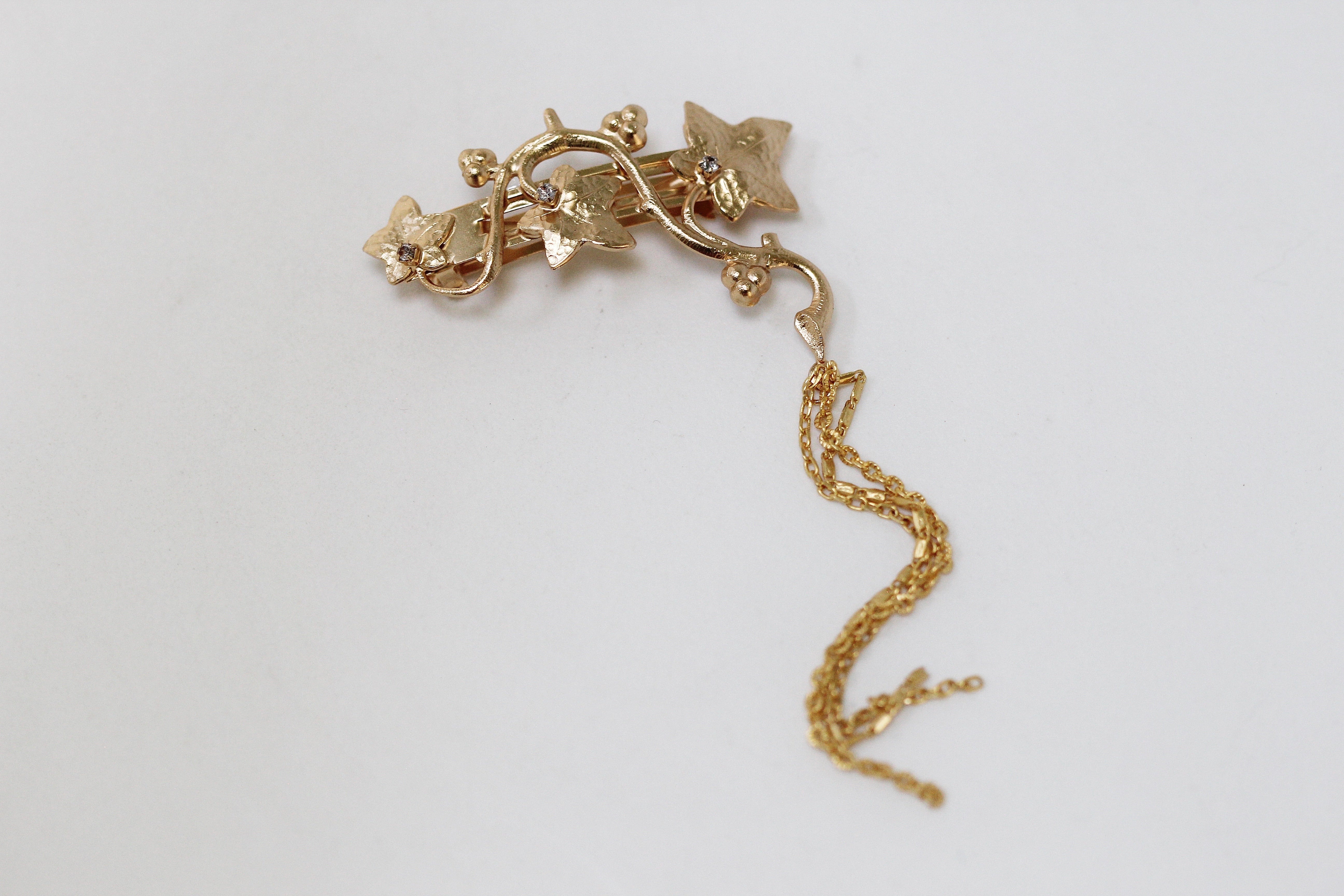 Preorder * Ivy Chains Barrette