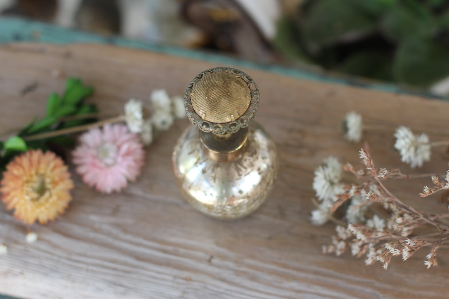Antique Crackled Gold Automizer Perfume Bottle