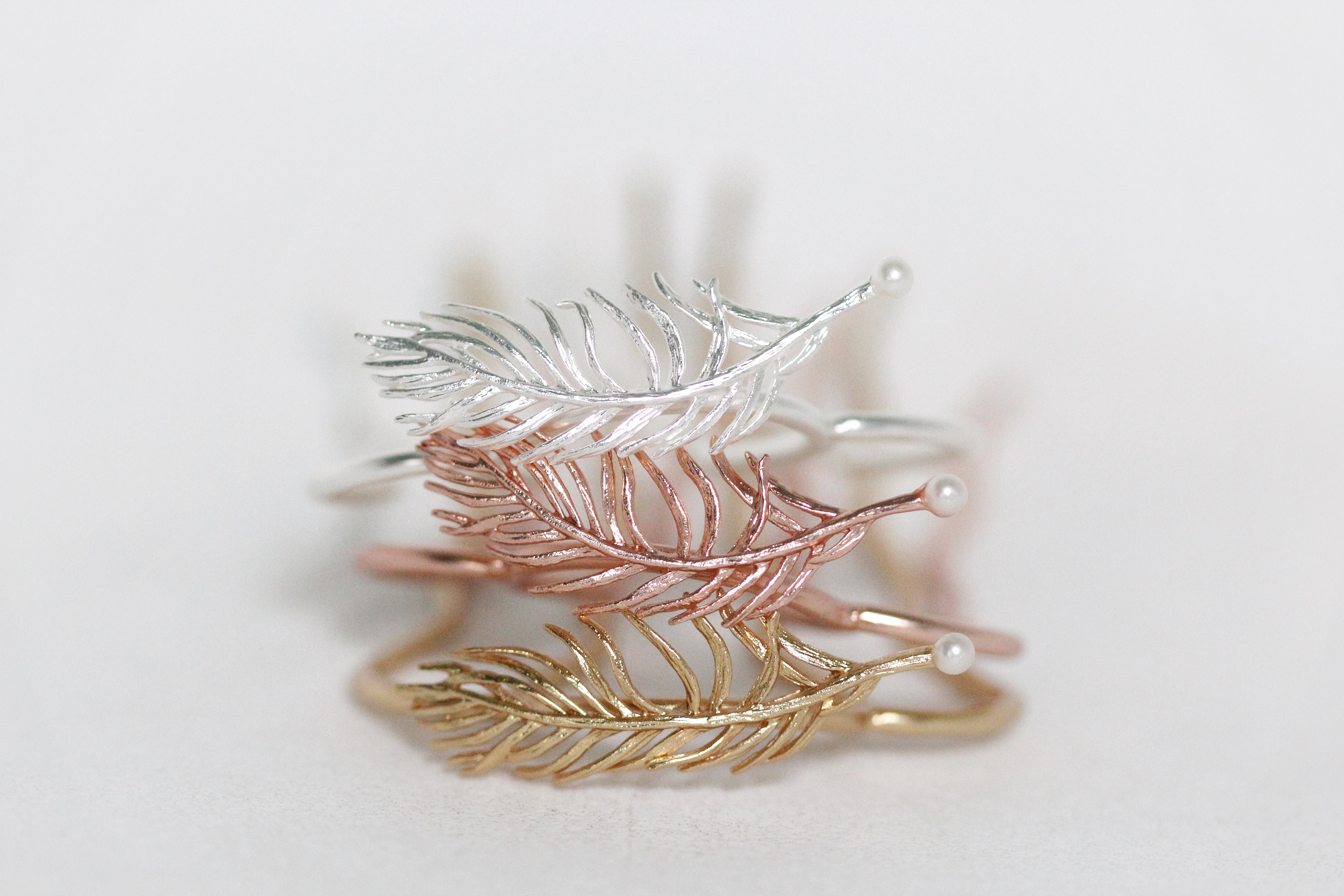 Tiny Feather Hair Prong