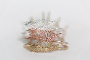 Tiny Feather Hair Prong