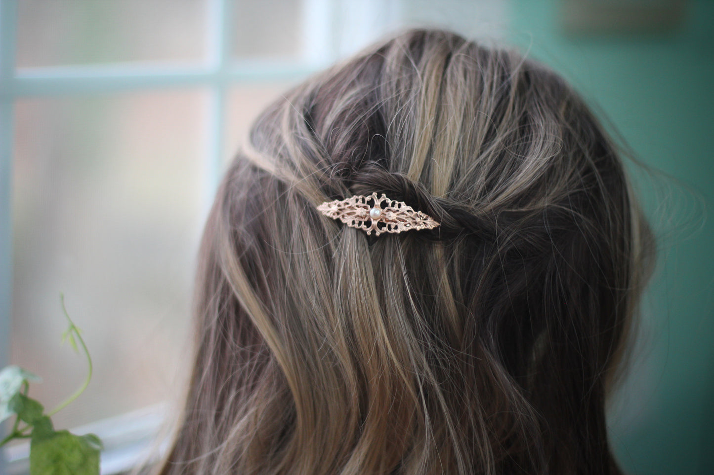 Medium Marquise Barrette