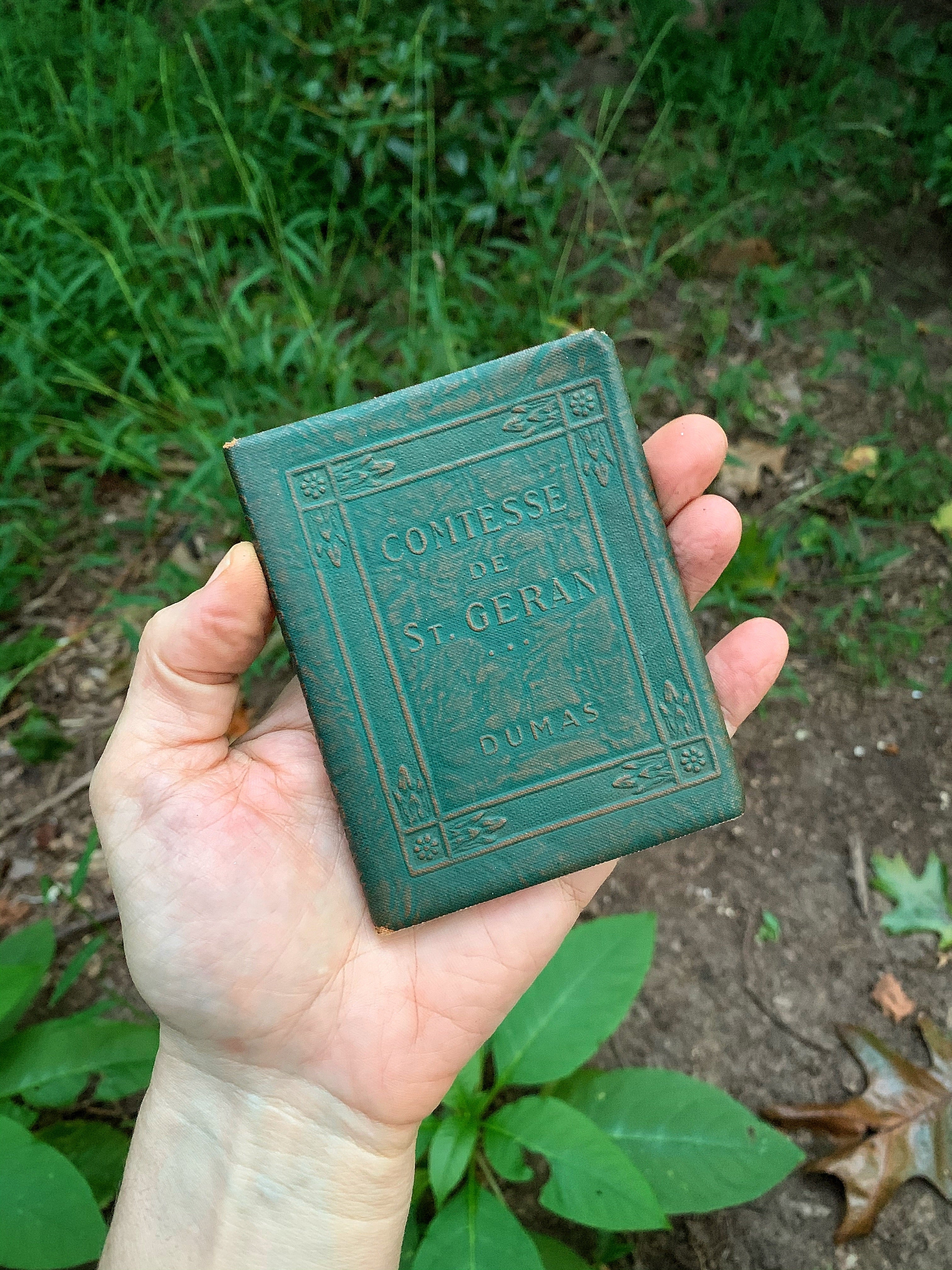 Antique Miniature Comtesse De ST. Geran by Dumas Leather Bound