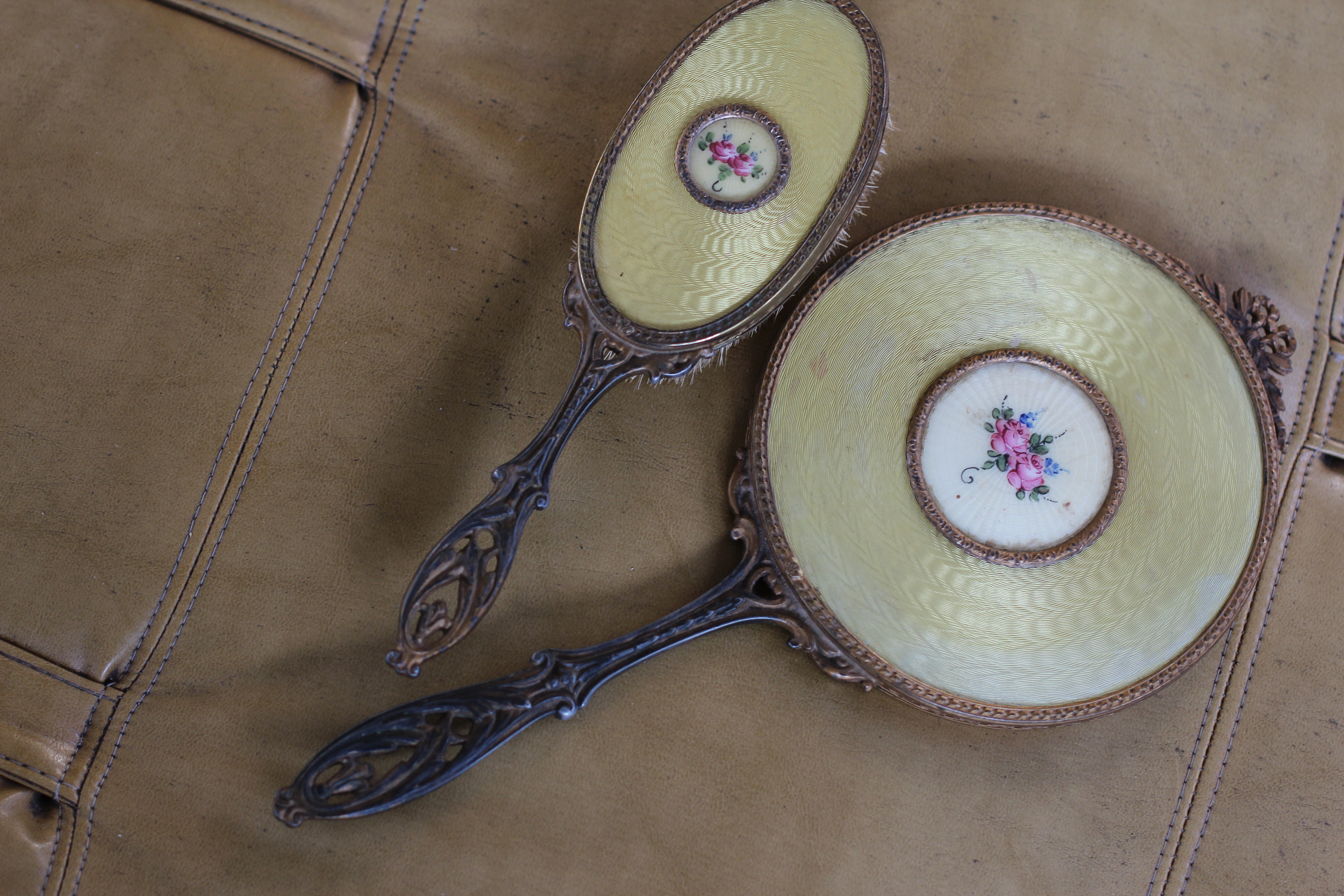 Antique Gold Floral Vanity Set