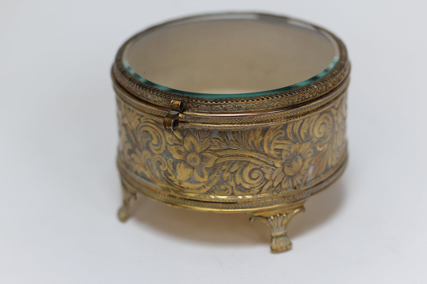 Antique Rounded Footed Jewelry Box
