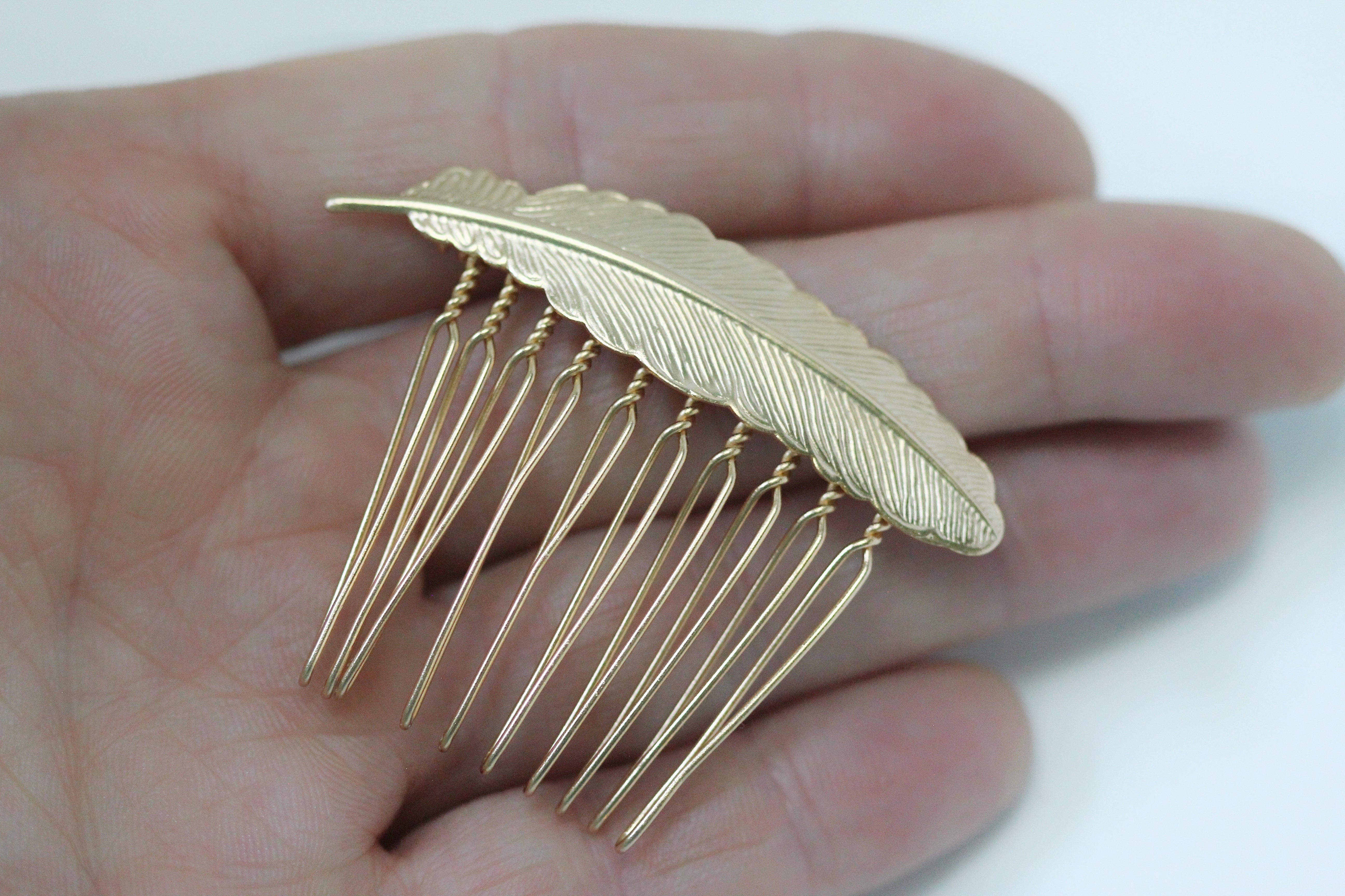 Preorder * Small Feather Hair Comb