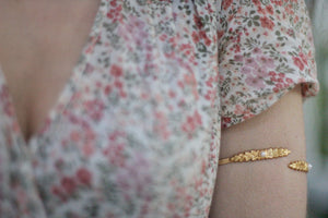 One of a kind Twig Leaves & Pearls Arm Band