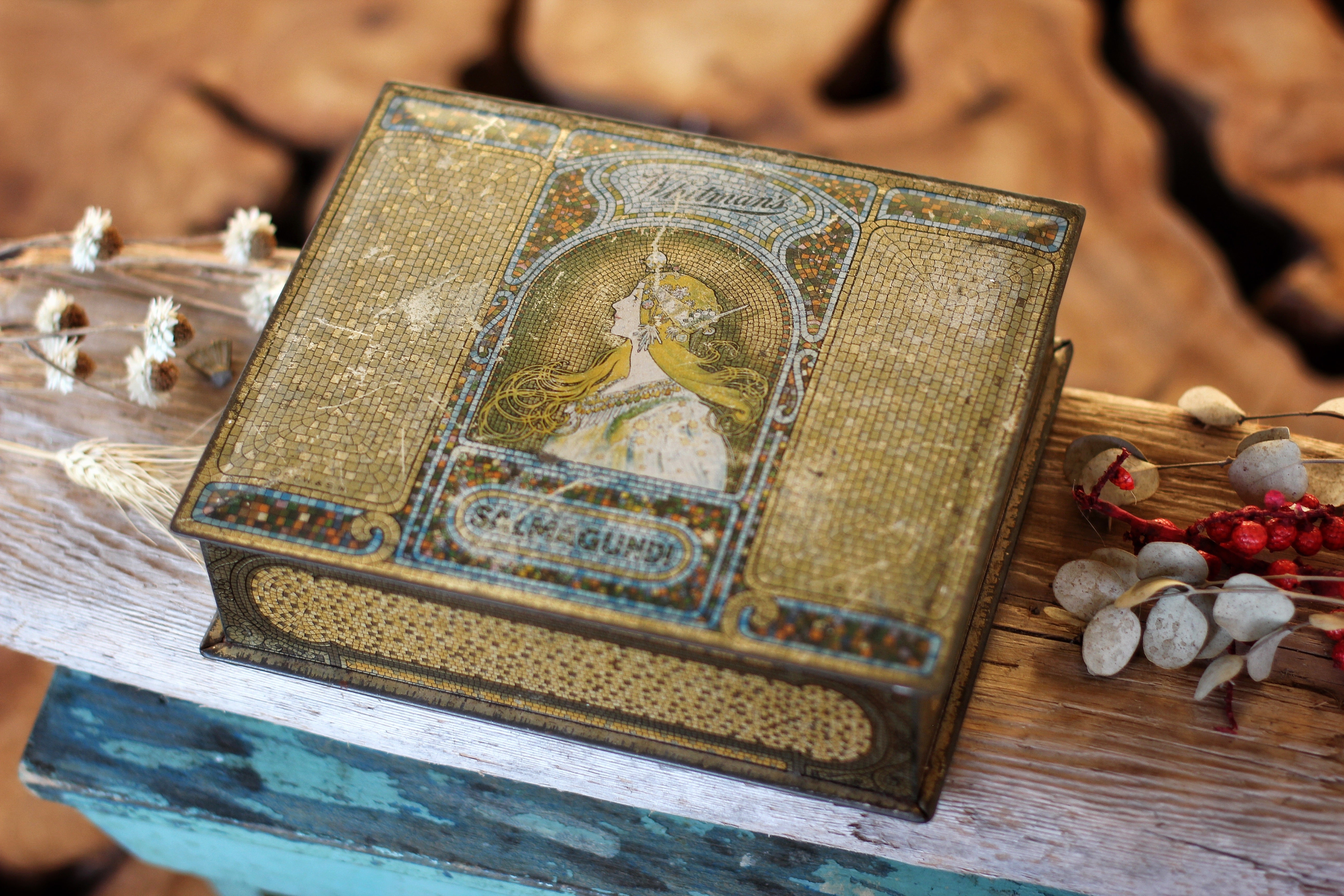 Vintage Whitman's Salmagundi Tin Box