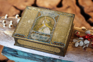 Vintage Whitman's Salmagundi Tin Box