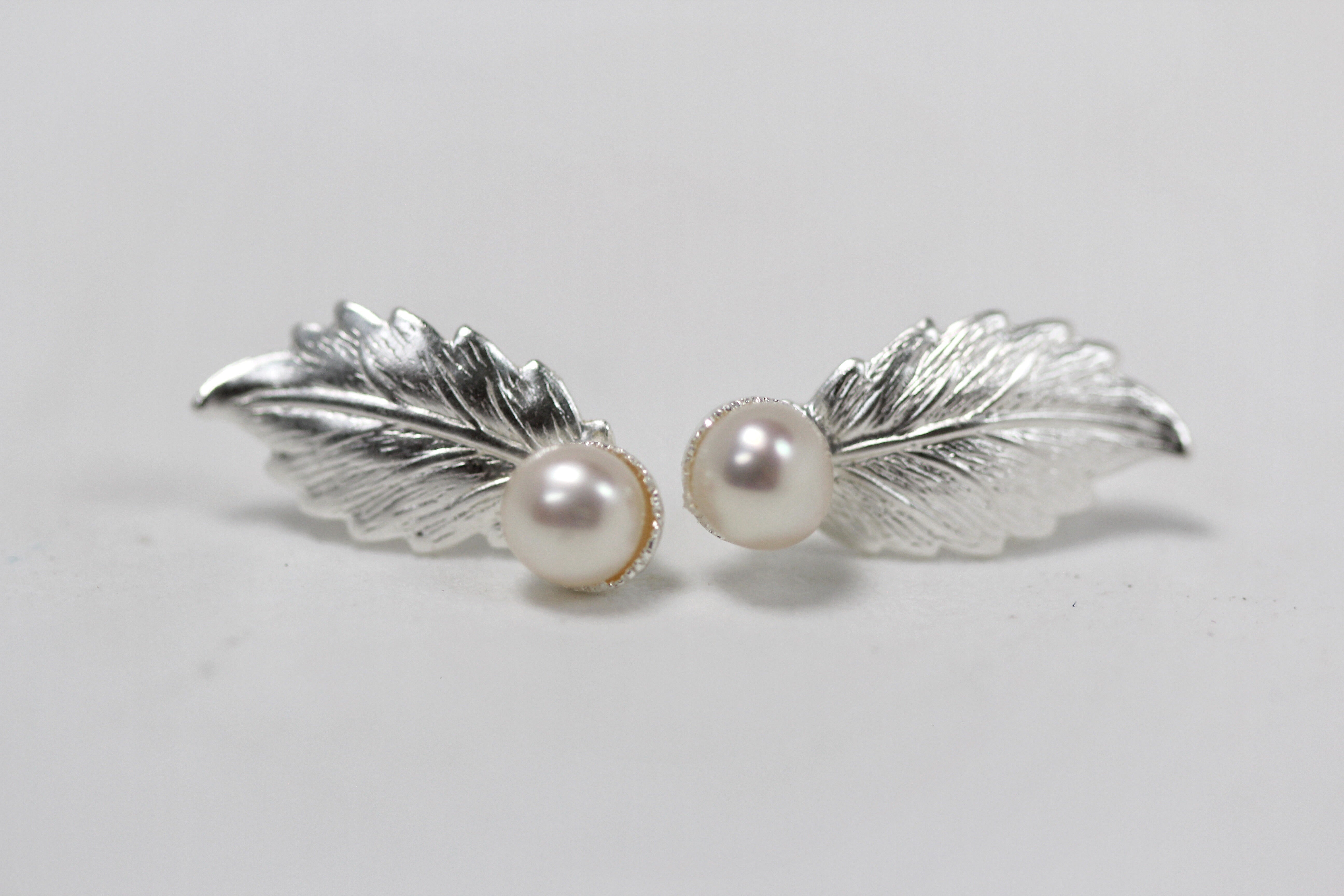 Preorder* Fall Pearls Leaves Stud Earrings