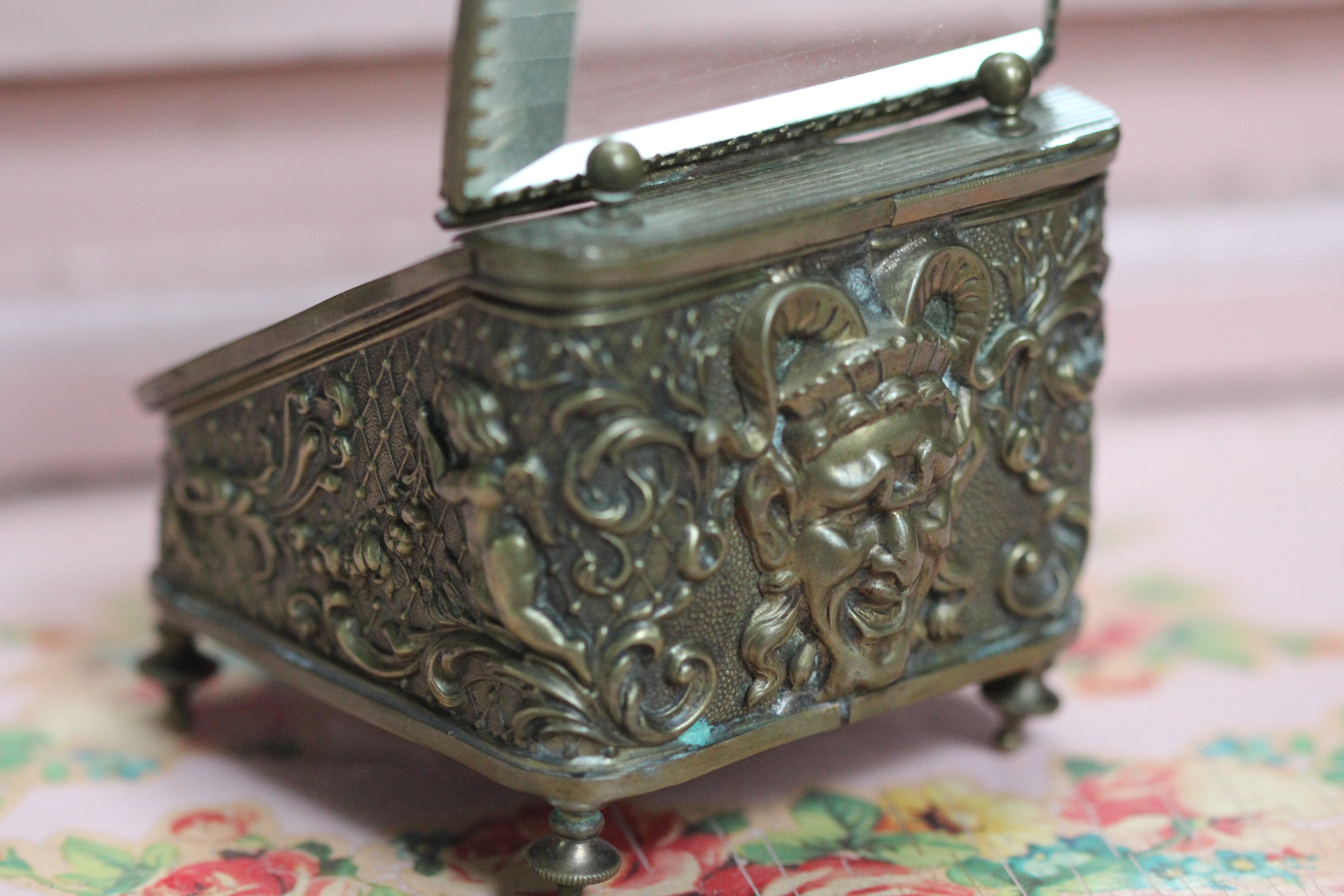 Tafted French Victorian Jewelry Box