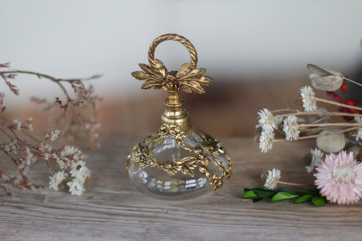 Antique Floral Berries Topper & Collar Perfume Bottle