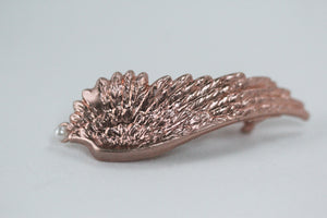 Preorder* Angel Wing Pearl Barrette
