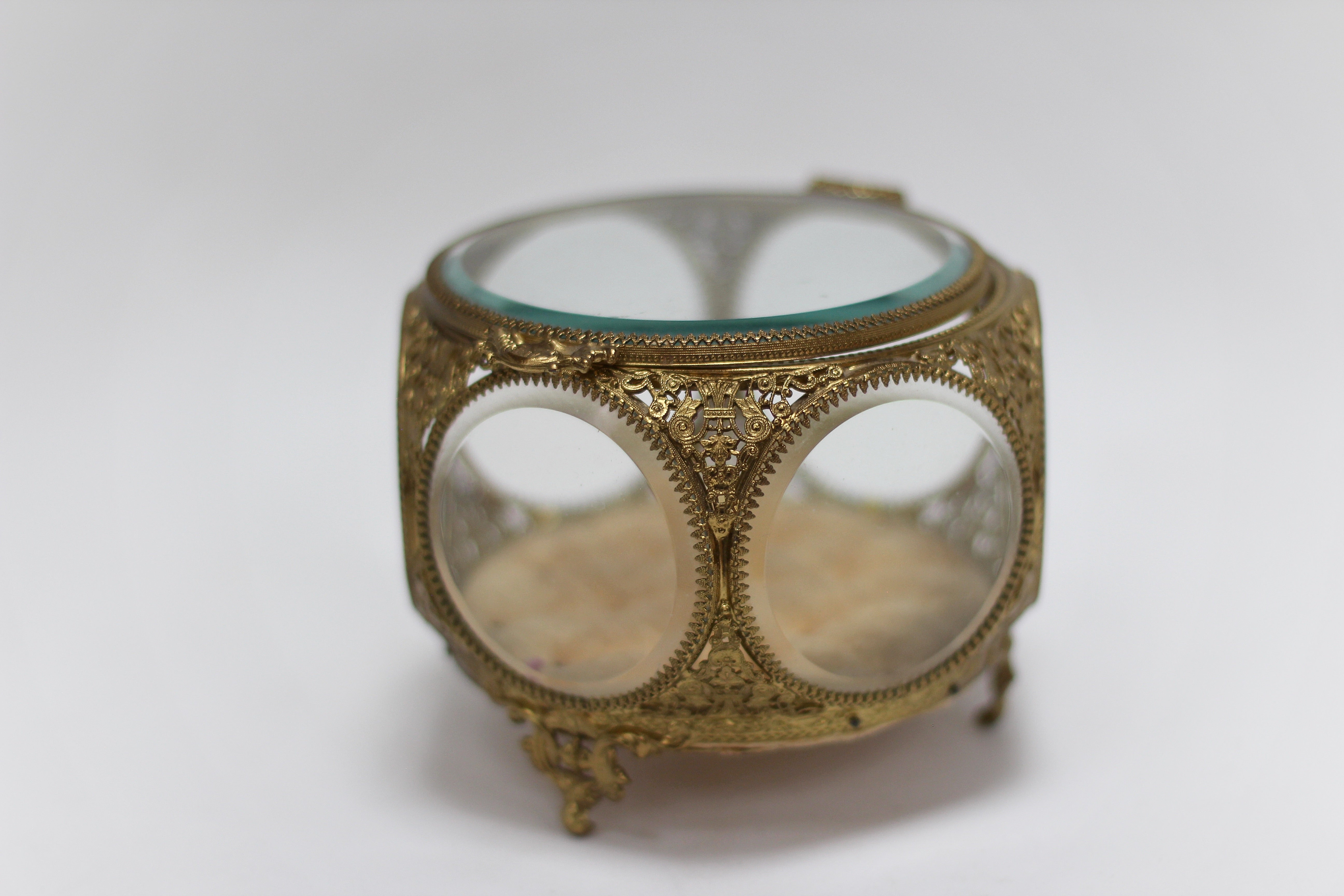 Antique Stylebuilt Jewelry Box