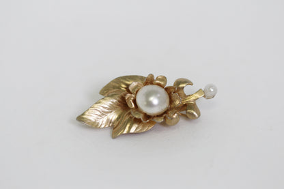 Tiny Floral Pearl Barrette