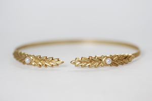 One of a kind Twig Leaves & Pearls Arm Band