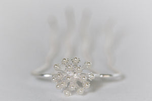 Dandelion Pearls Cluster Hair Prong