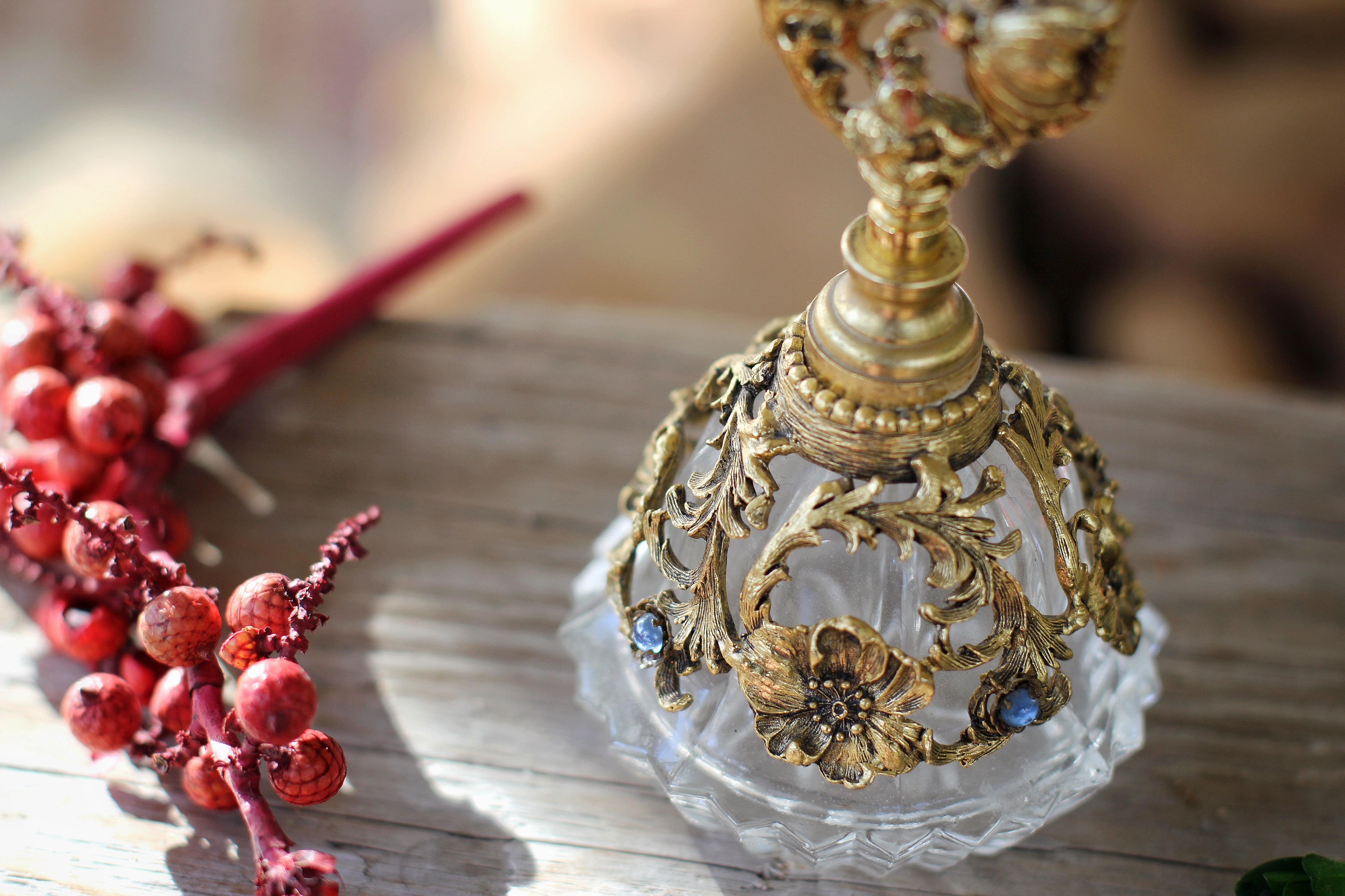 Antique Blue Stones Floral Dogwood Matson Perfume Bottle