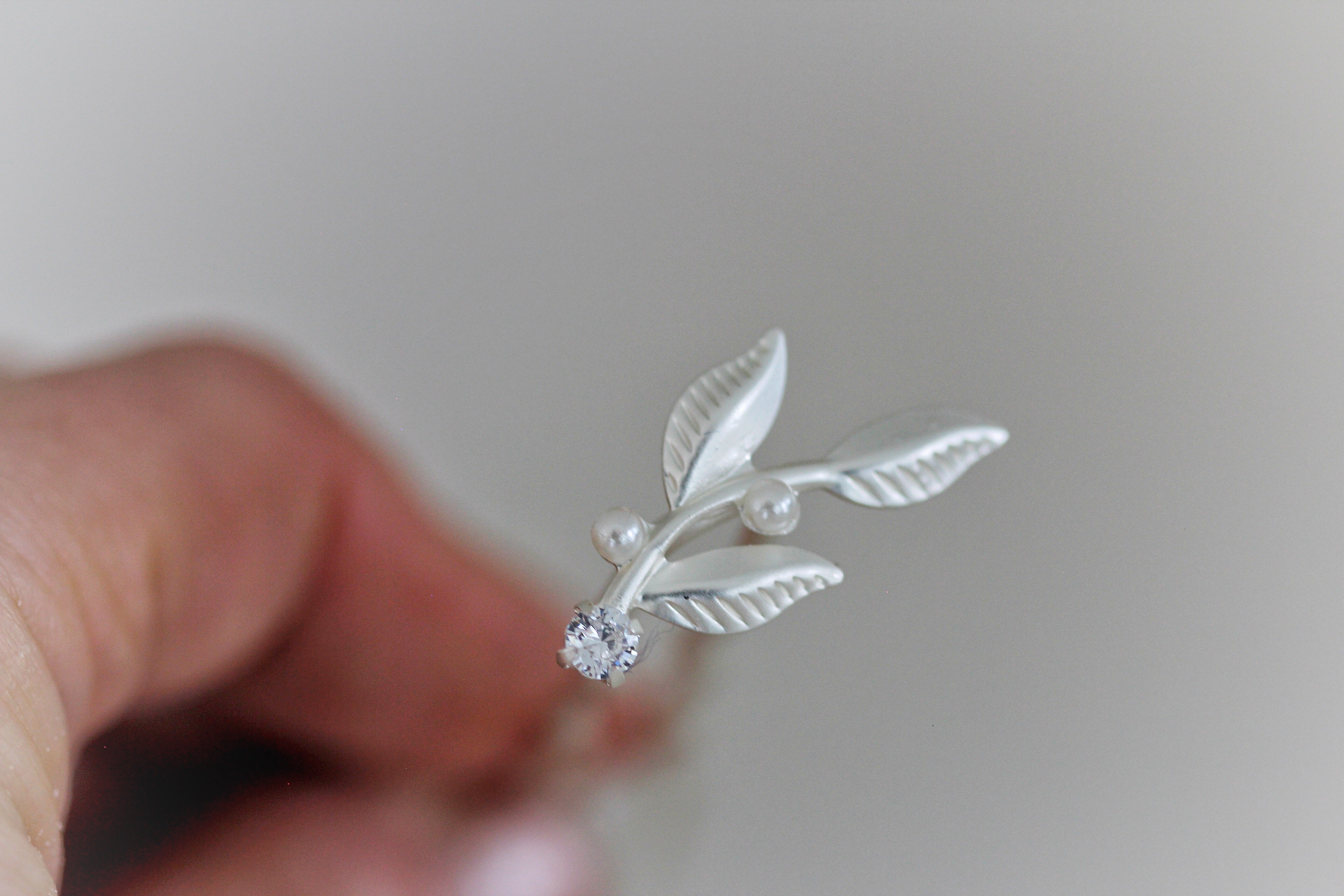 Delicate Twig, pearls & crystal Hair Prong
