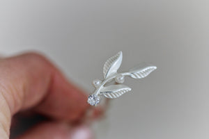 Delicate Twig, pearls & crystal Hair Prong