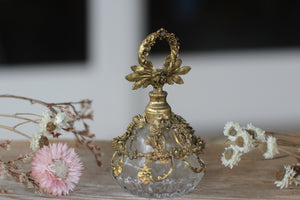 Antique Floral Topper & Collar Perfume Bottle