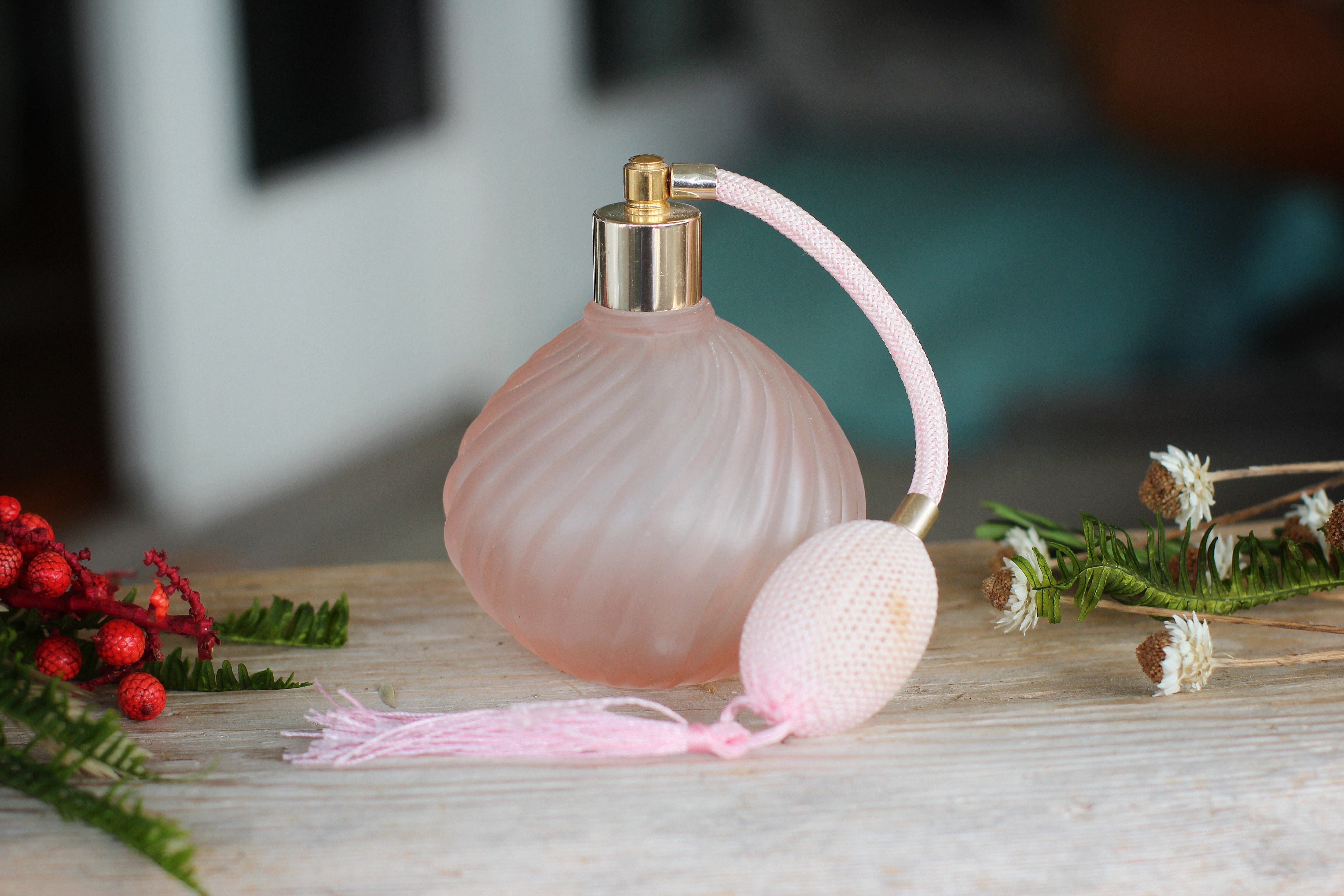 Antique Pink Long Bulb Automizer Perfume Bottle