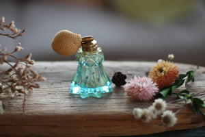 Vintage Irice Green Atomizer Perfume Bottle
