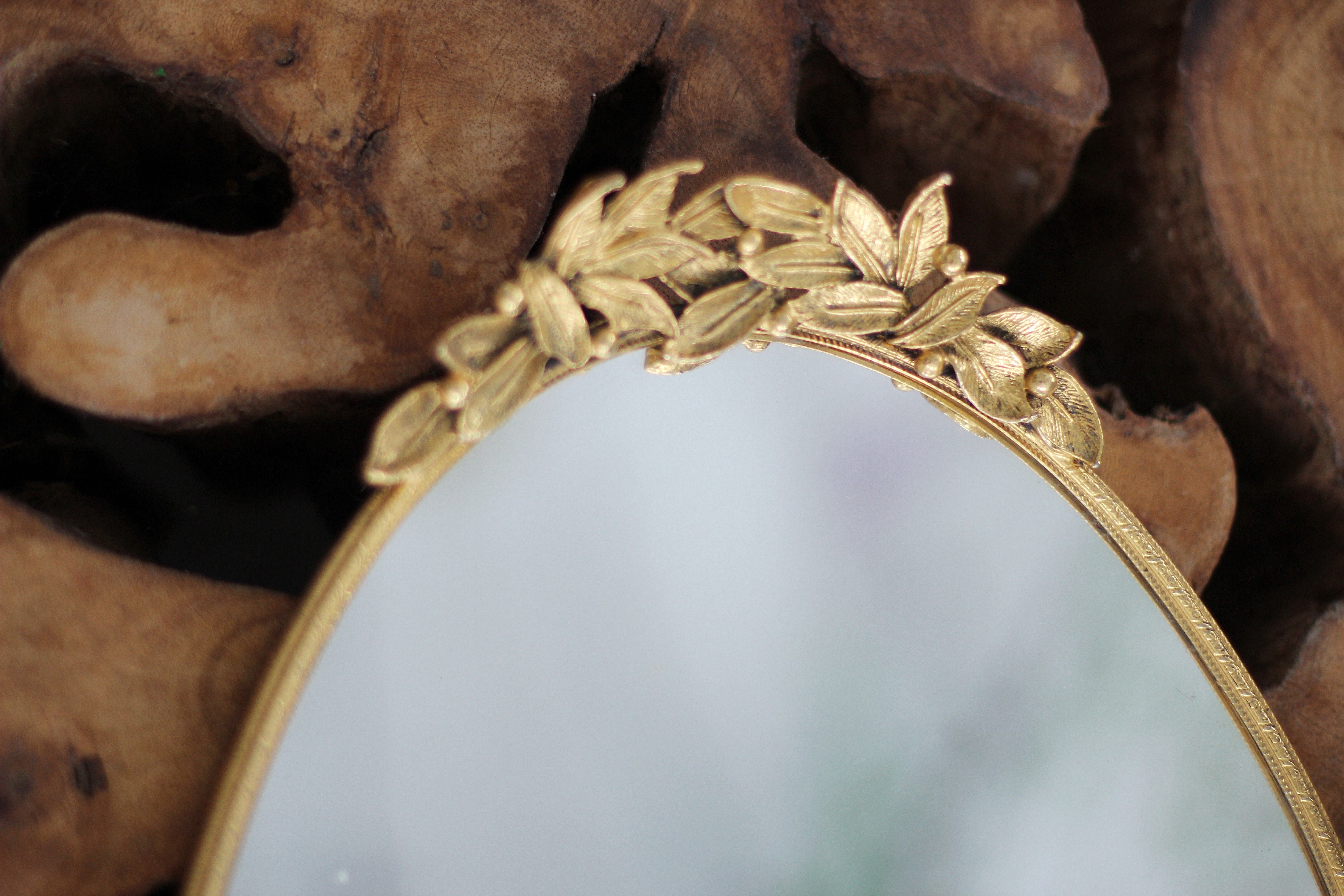 Antique Leaves & Berries Mirror Tray