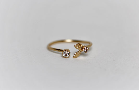 Preorder* Ariel Crystals Leaves Ring