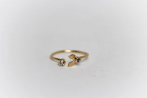 Preorder* Ariel Crystals Leaves Ring