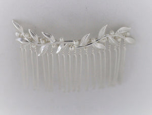 Twigs and Pearls Hair Comb