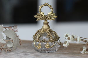 Antique Floral Topper & Collar Perfume Bottle