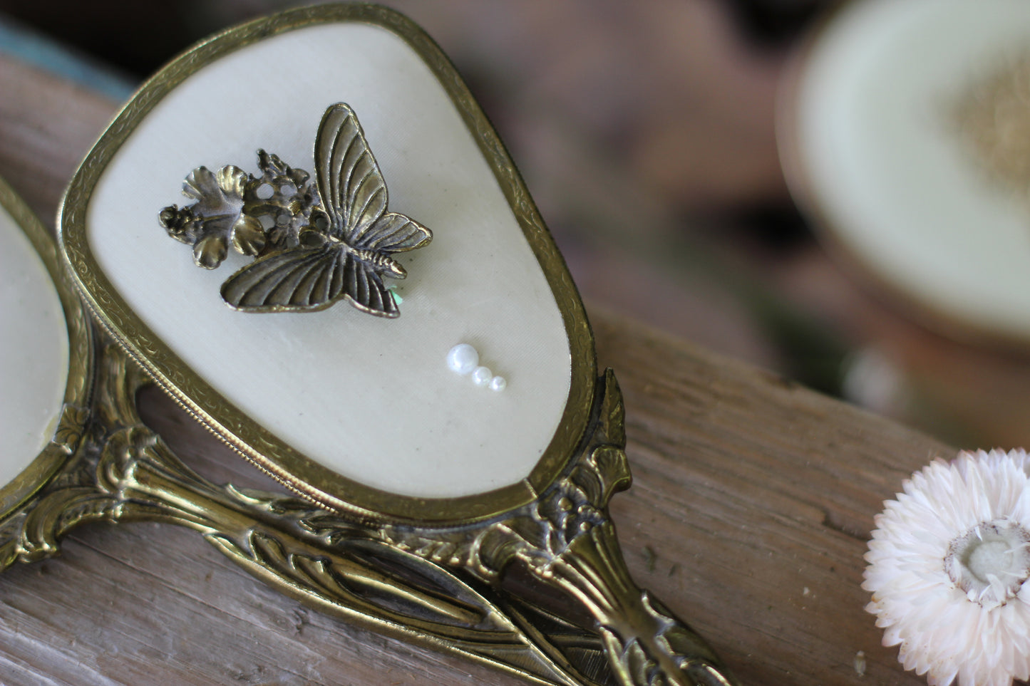 Vintage Butterflies & Hibiscus Vanity Set