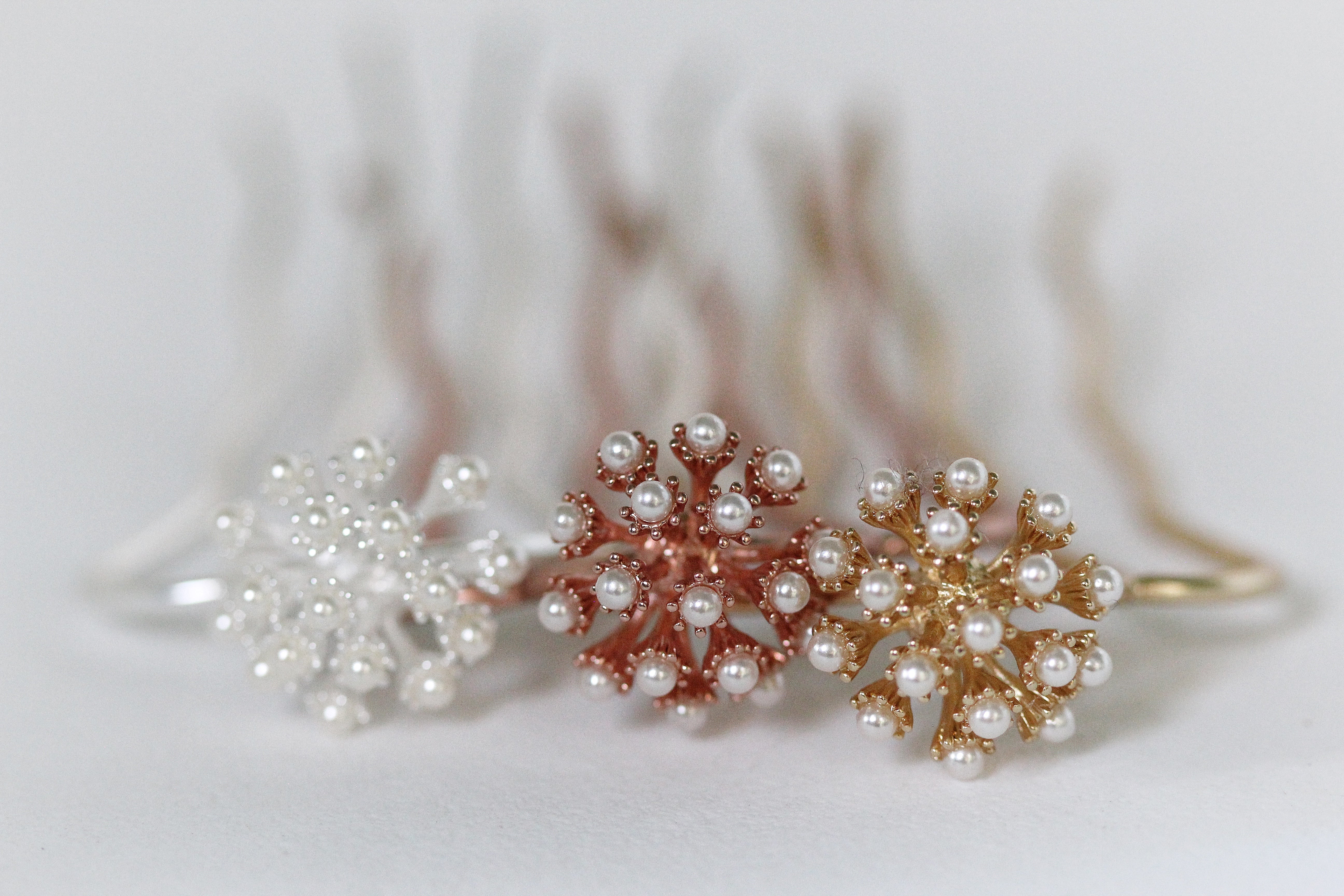 Dandelion Pearls Cluster Hair Prong
