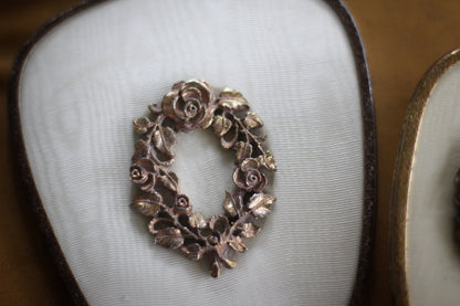 Antique Floral Wreath Vanity Set