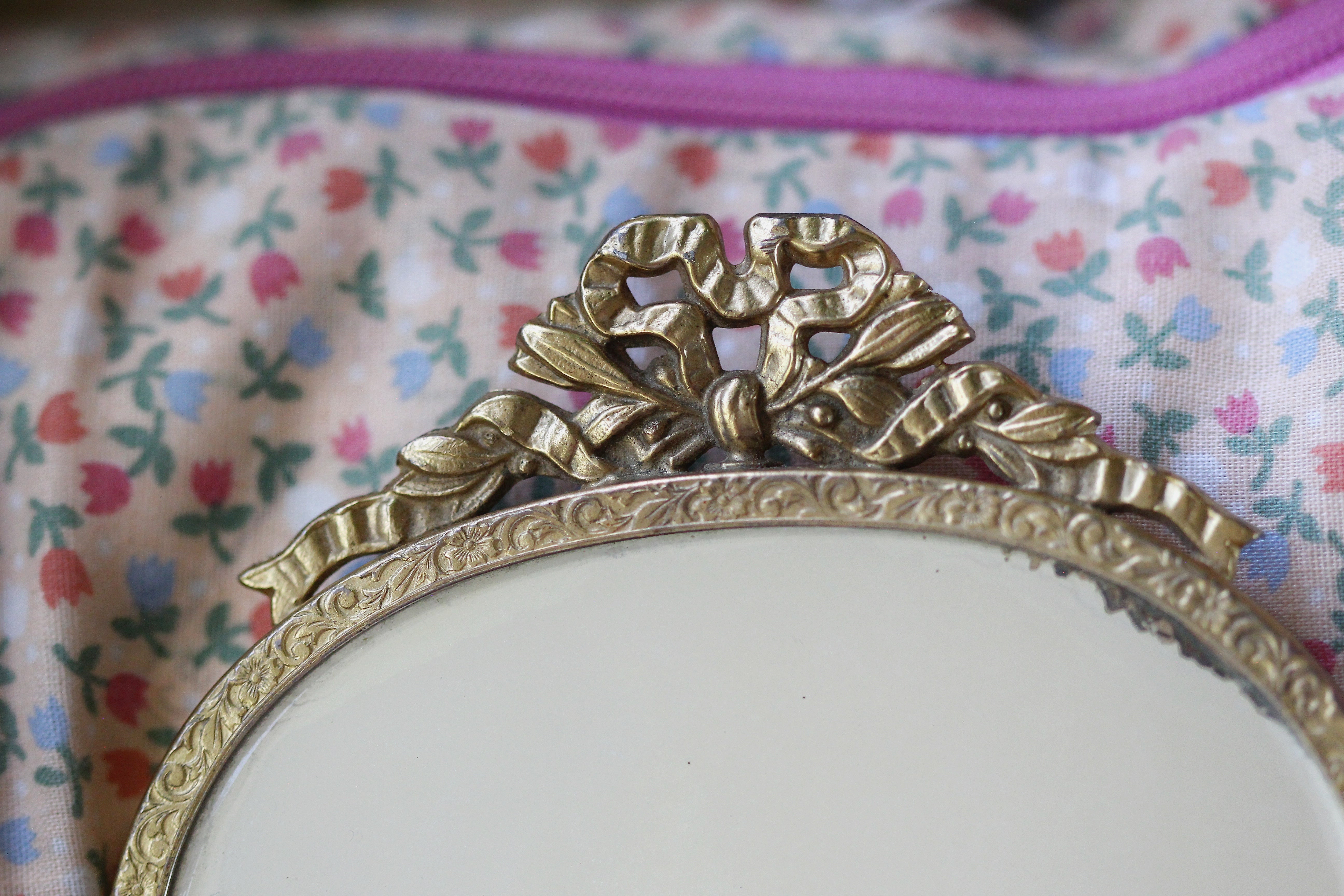 Antique Mirrored Guilloche Rose Vanity Set