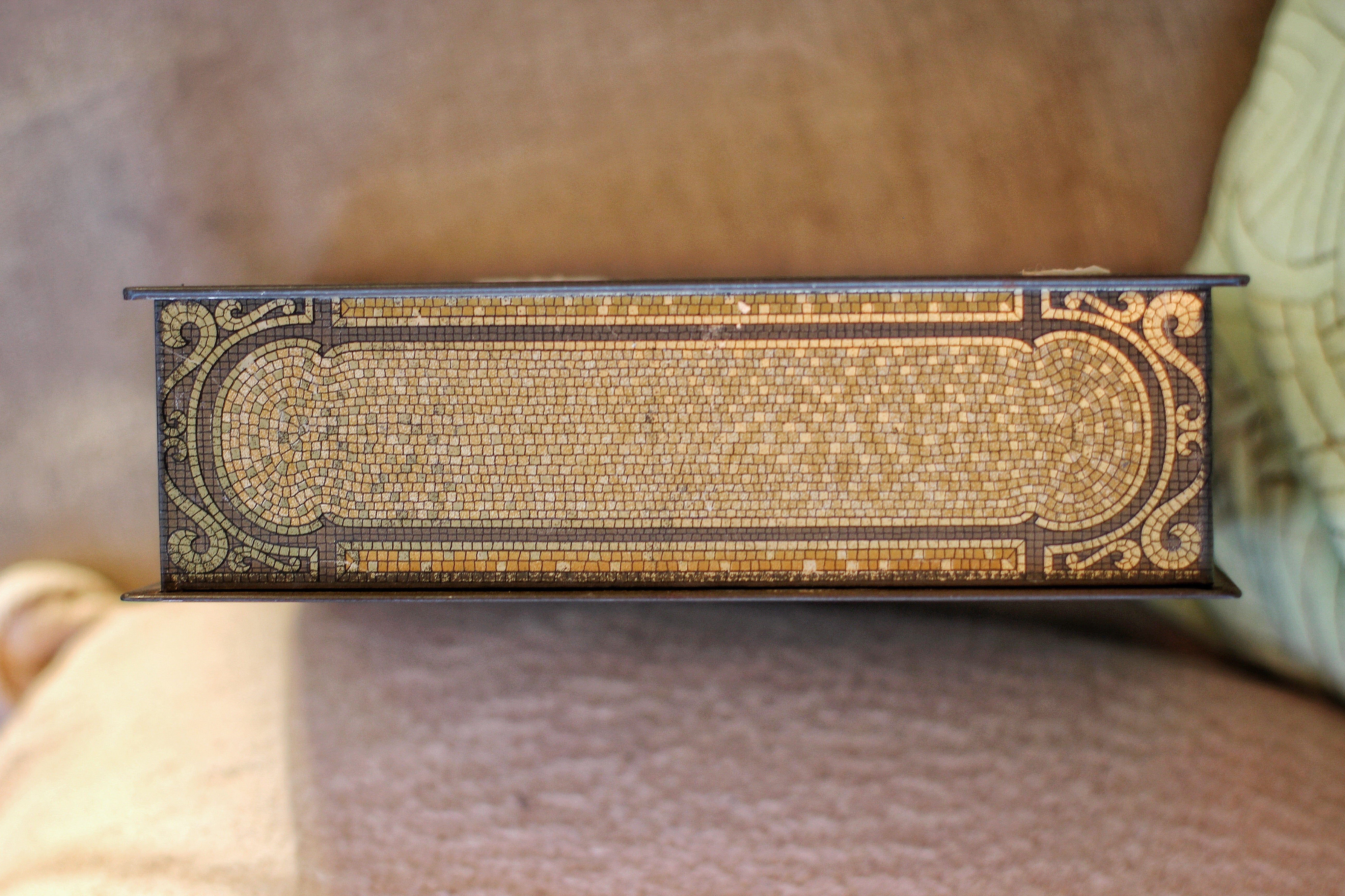 Vintage Whitman's Salmagundi Tin Box