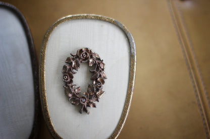 Antique Floral Wreath Vanity Set