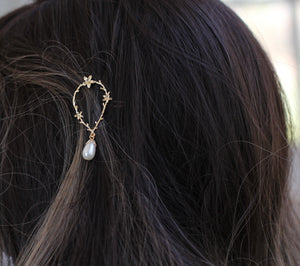 Discounted * Floral Eden Wreath Barrette